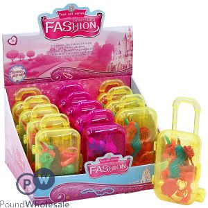 3.5" Pony With Accessories In Suitcase Cdu