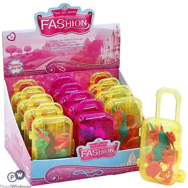 3.5" Pony With Accessories In Suitcase Cdu